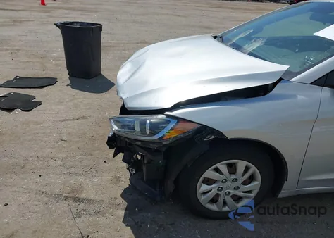 2018 Hyundai Elantra Se из США, поврежденный, VIN 5NPD74LF5JH236121